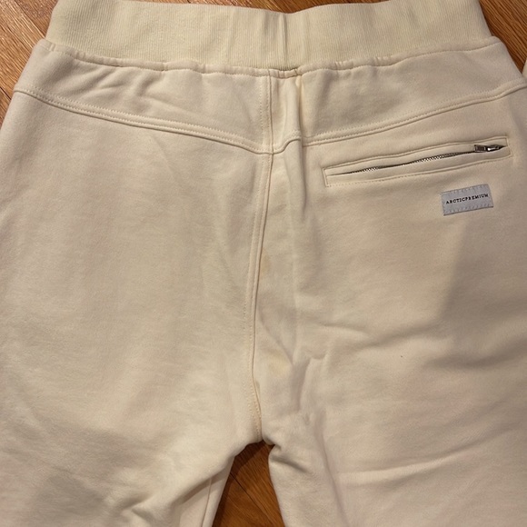 ArcticPremium Sweats - Picture 4 of 5